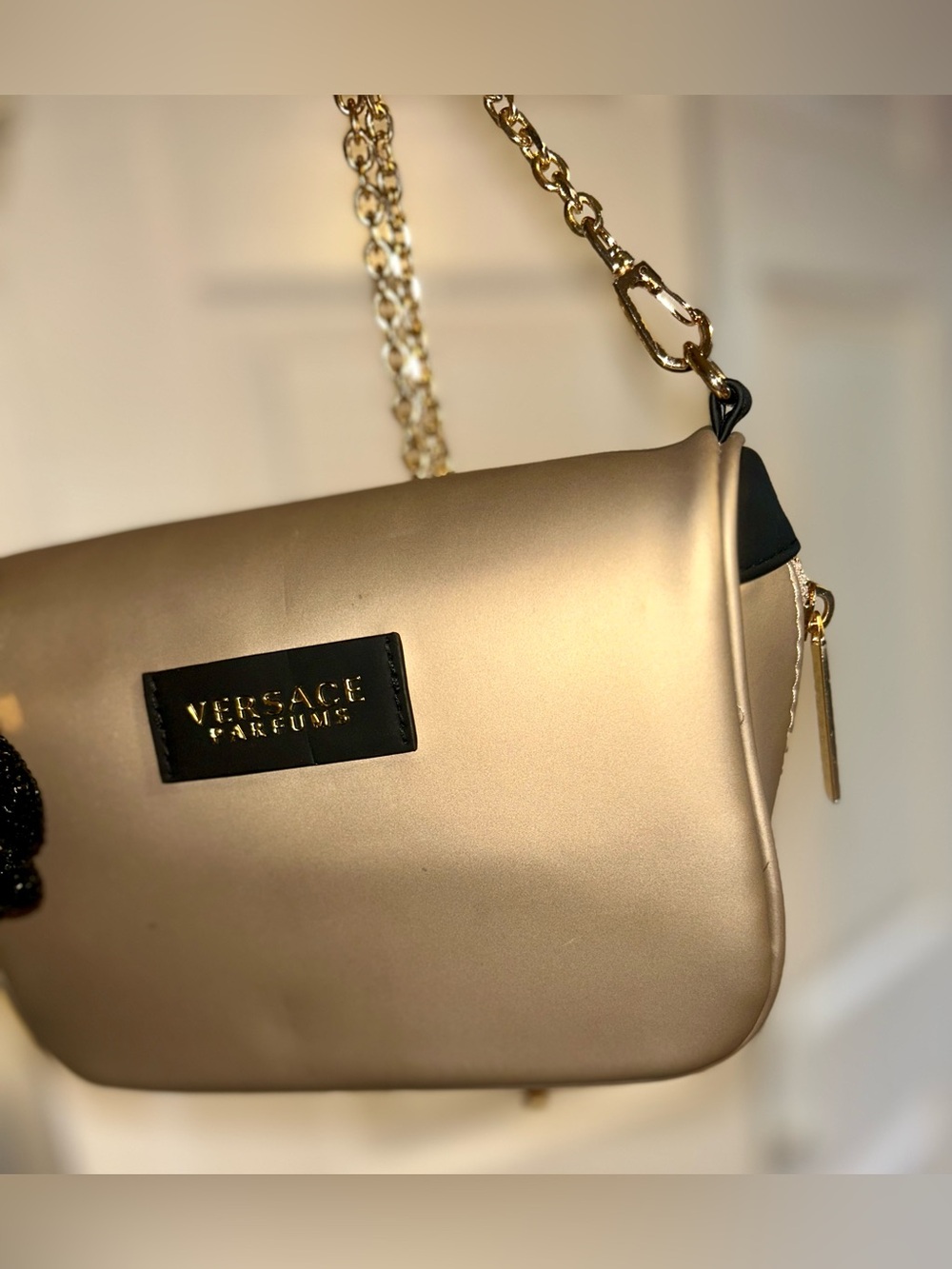 NWT Versace Gold Crossbody Bag with Black Rhinestone Terrier Charm - Picture 2 of 9